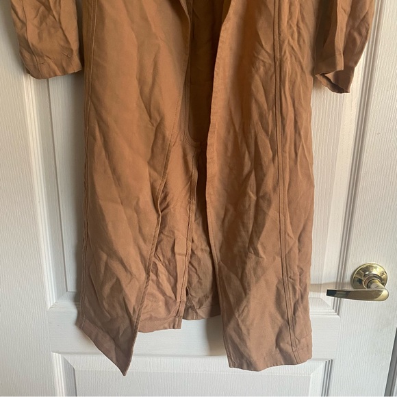 LONG TAN TRENCH COAT - Picture 3 of 10